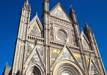 Photo die Fassade des Doms von Orvieto